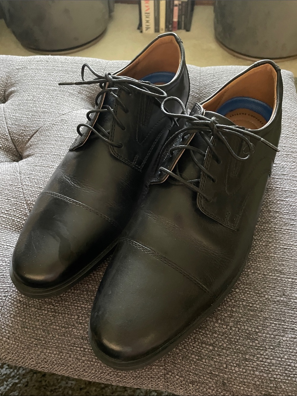 Clark’s Men's Black Leather Cap-Toe Dress Shoes - Classic Lace-Up- new